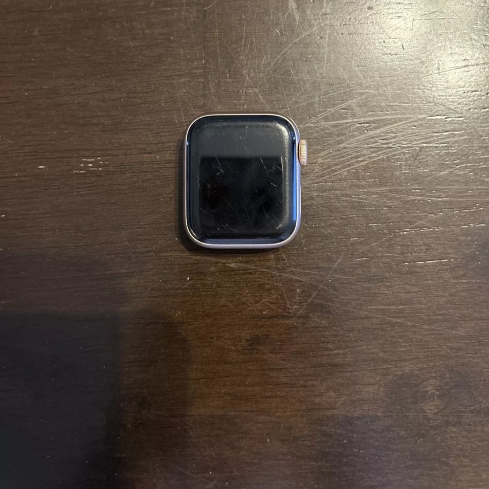 Apple Watch SE & accessories